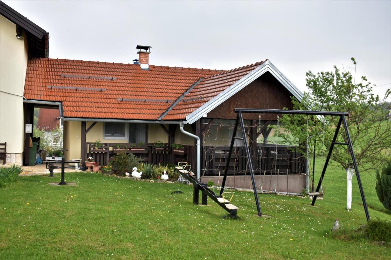 Apartments Sabljak Rakovica Esterno foto