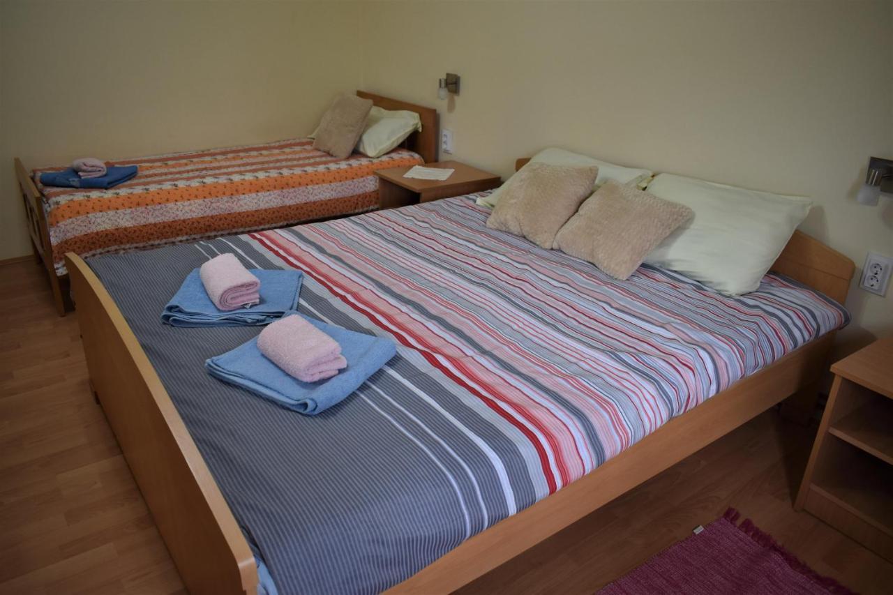 Apartments Sabljak Rakovica Esterno foto