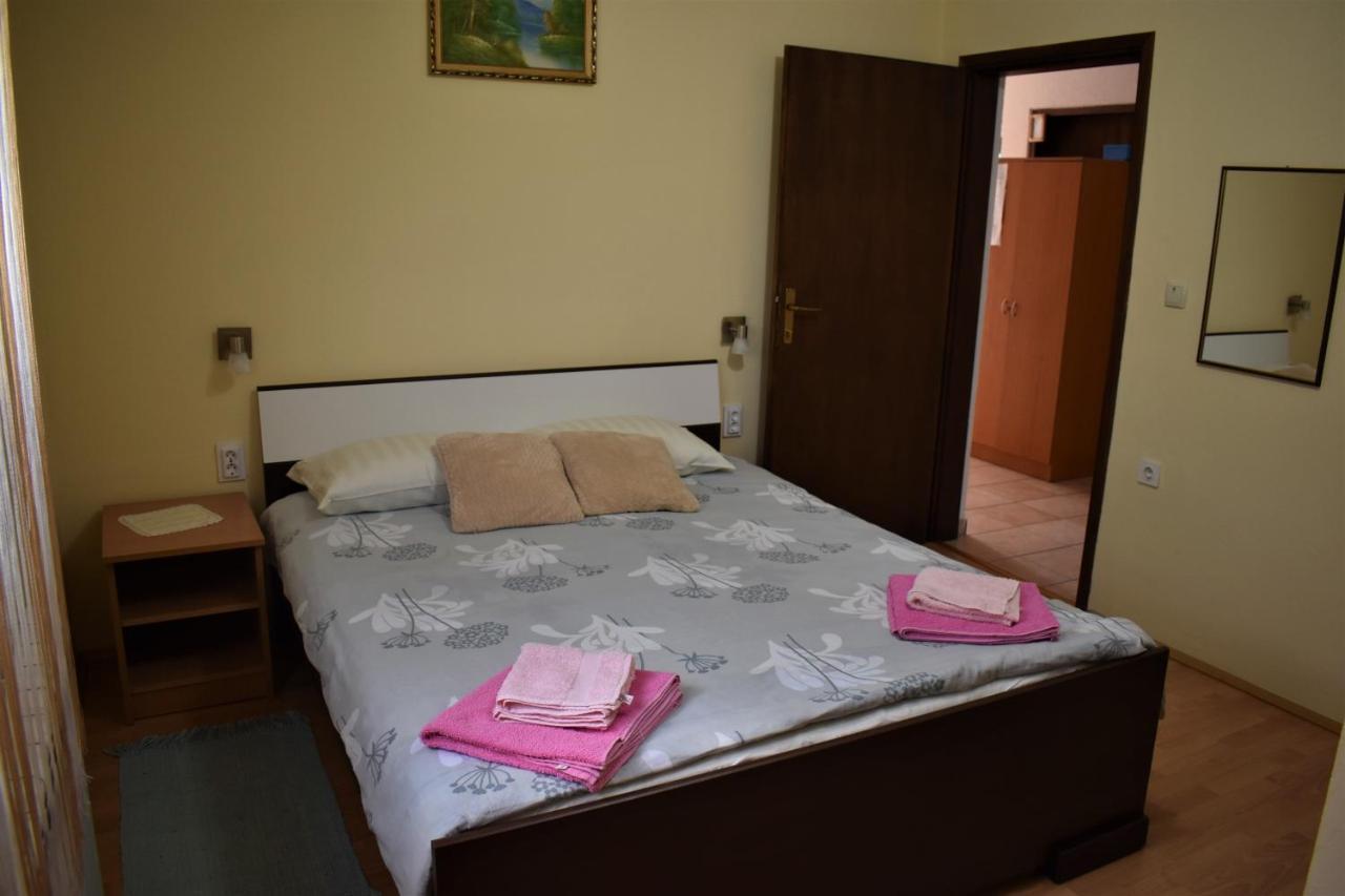 Apartments Sabljak Rakovica Esterno foto
