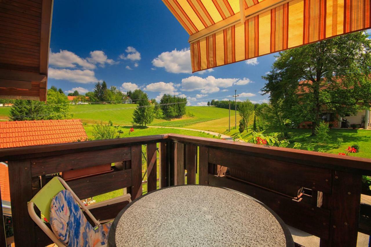 Apartments Sabljak Rakovica Esterno foto
